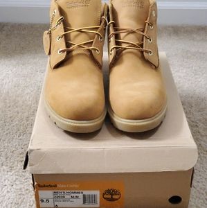Timberland 9.5 Men Chukka wheat boots